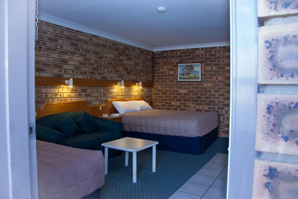 Mid Town Inn Narrabri Quarto foto